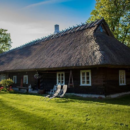 Вілла Kuusetuka Tourism Farm Pahkla Екстер'єр фото