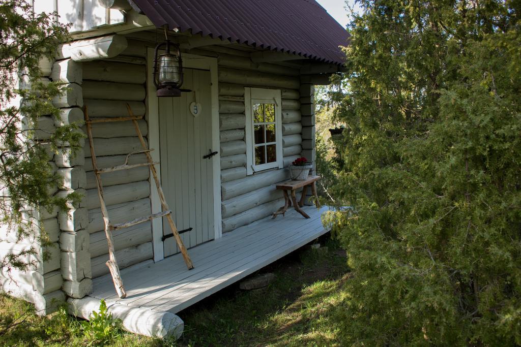 Вілла Kuusetuka Tourism Farm Pahkla Екстер'єр фото