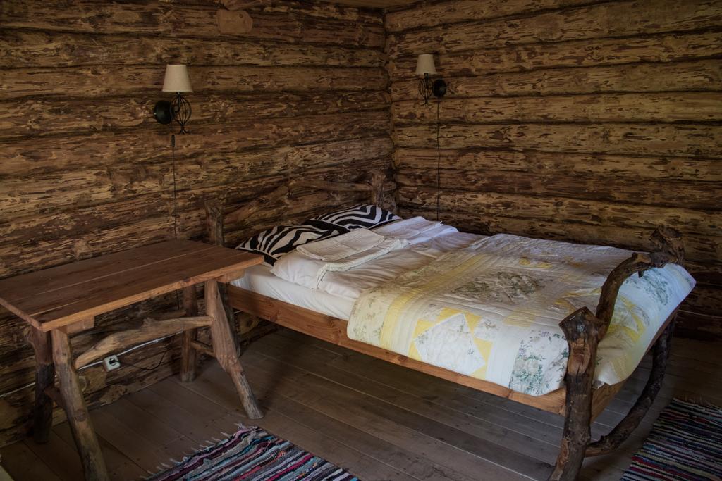 Вілла Kuusetuka Tourism Farm Pahkla Екстер'єр фото