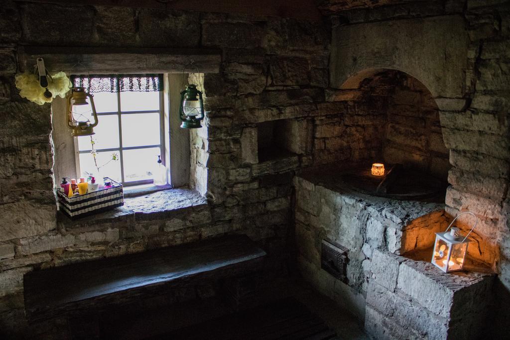 Вілла Kuusetuka Tourism Farm Pahkla Екстер'єр фото