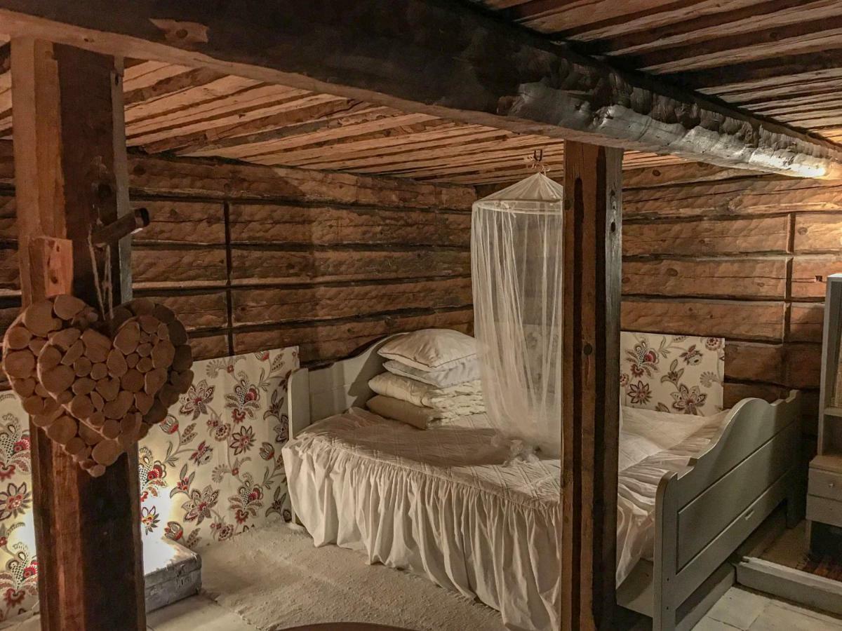 Вілла Kuusetuka Tourism Farm Pahkla Екстер'єр фото
