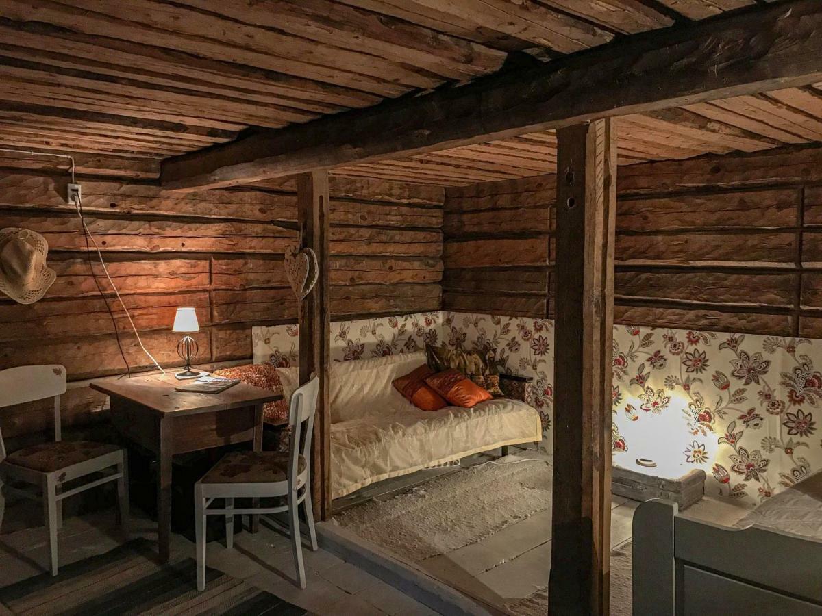 Вілла Kuusetuka Tourism Farm Pahkla Екстер'єр фото
